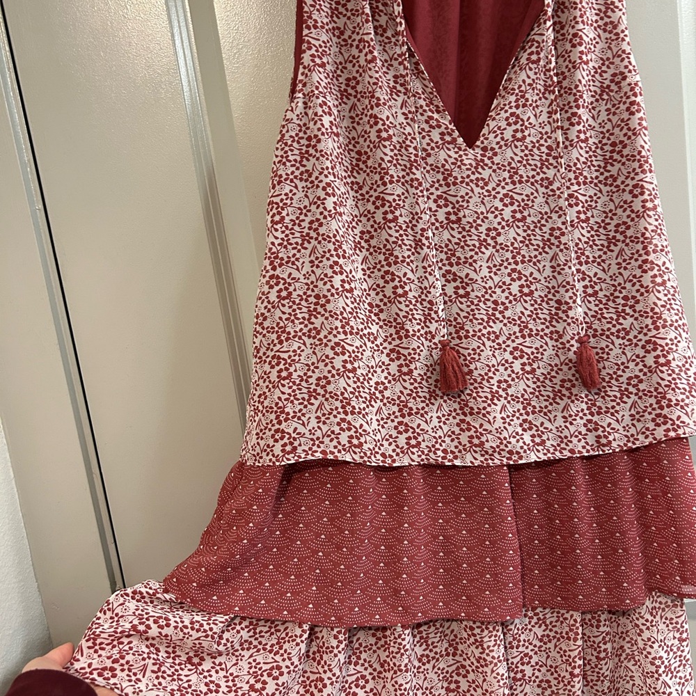 Tularosa Red and White Floral Midi Dress - Picture 3 of 5